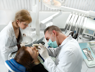 Odontoiatria mini-invasiva in adulti e bambini e disabili