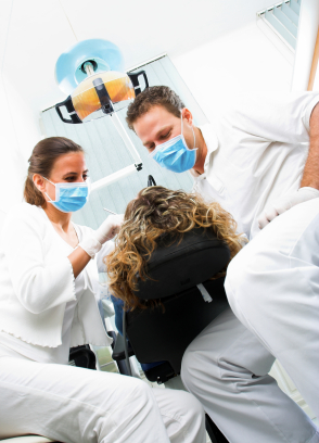 I NOSTRI DENTISTI SCENDONO IN CAMPO CONTRO I TUMORI DEL CAVO ORALE